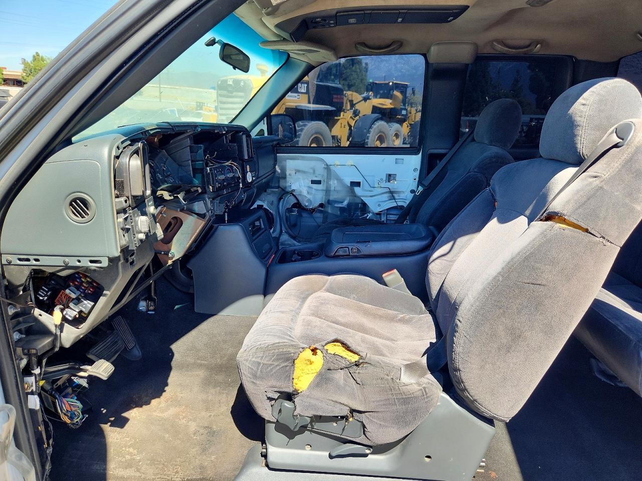 2000 Chevrolet Silverado C1500 - Image 7