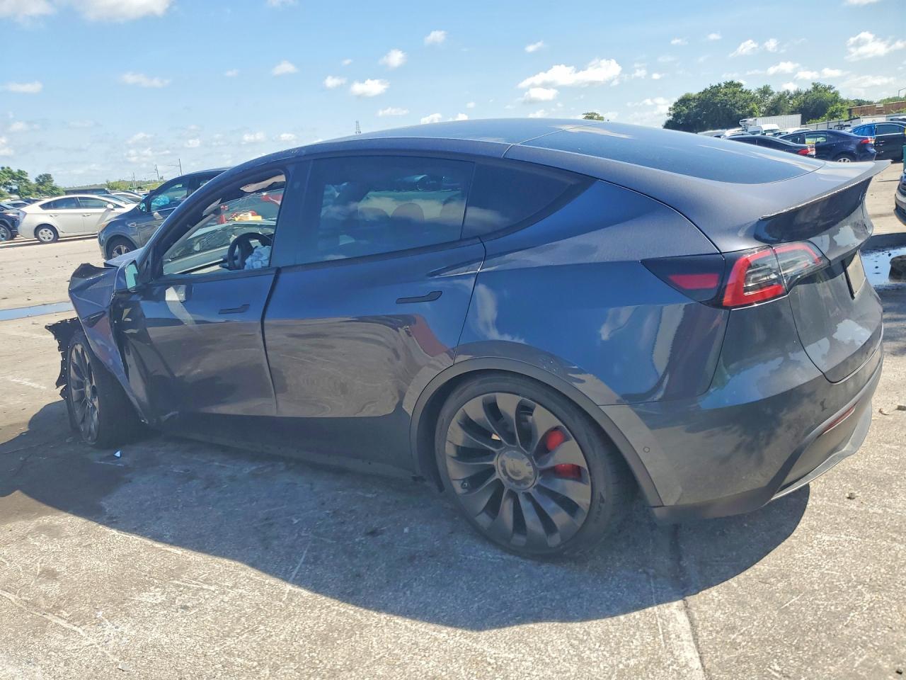 2022 Tesla Model Y - Фото 2
