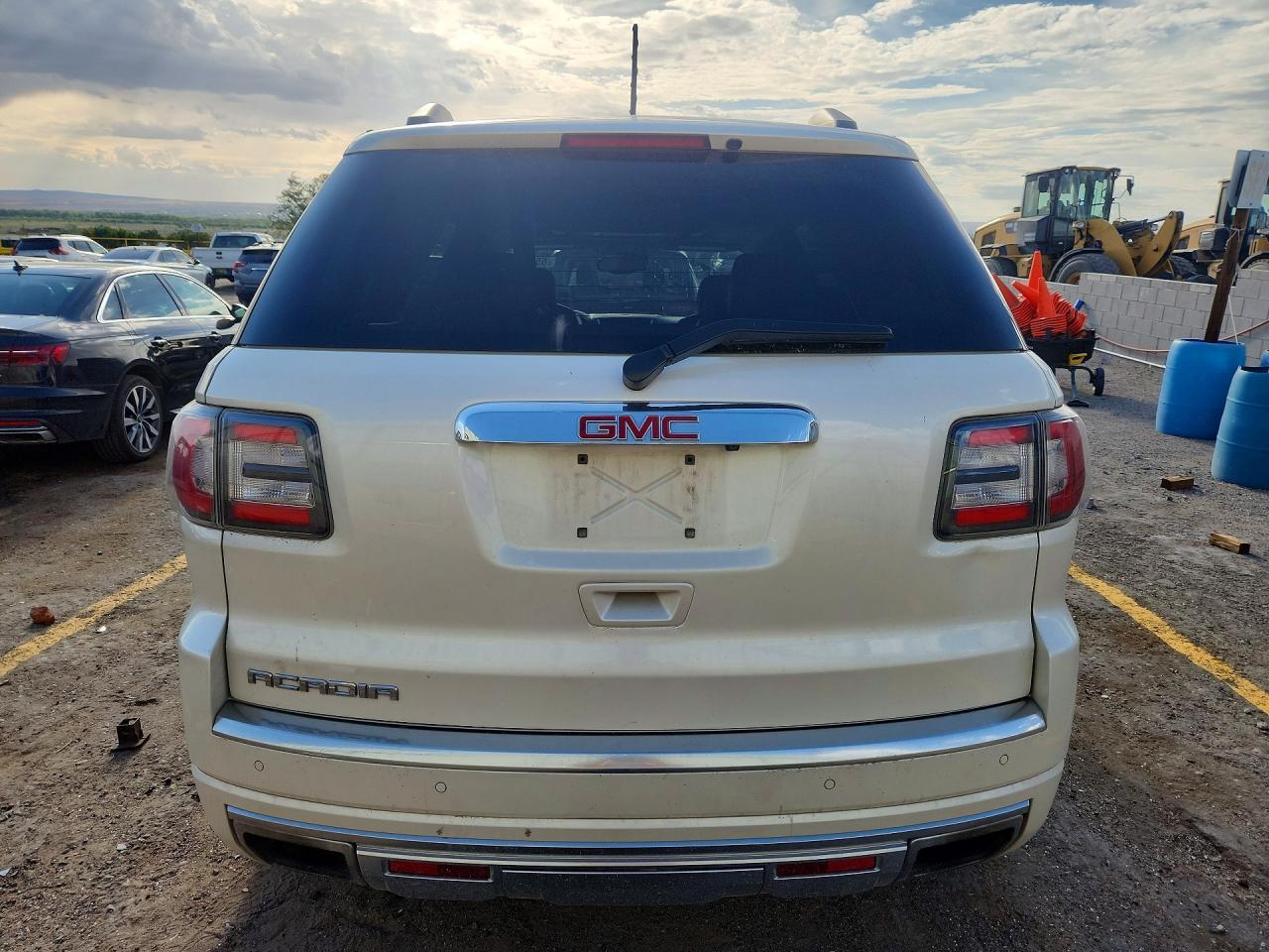 2015 GMC Acadia Denali - Фото 6