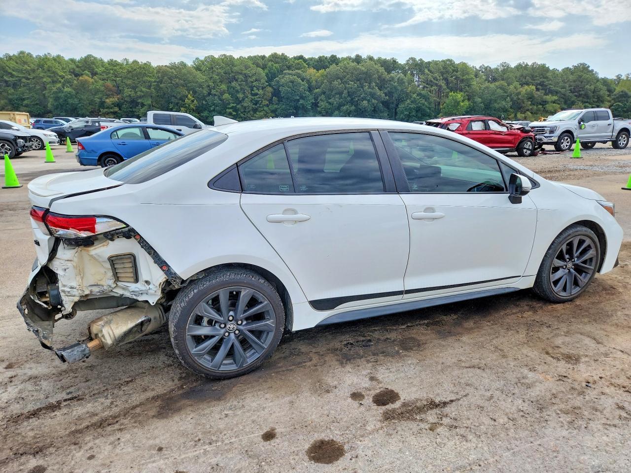 2023 Toyota Corolla Se - Фото 3