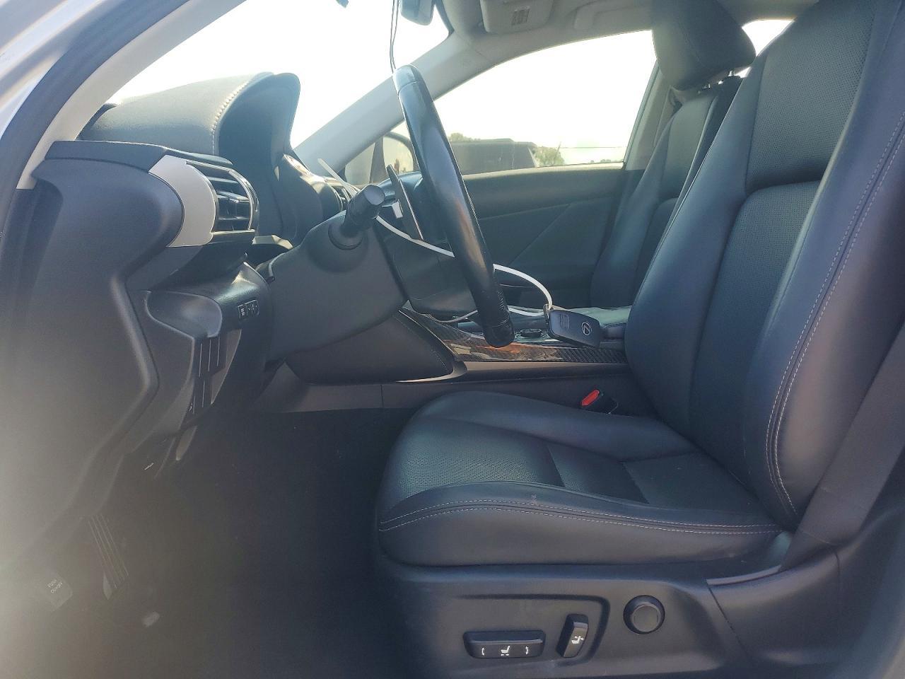 2015 Lexus Is 250 - Фото 7
