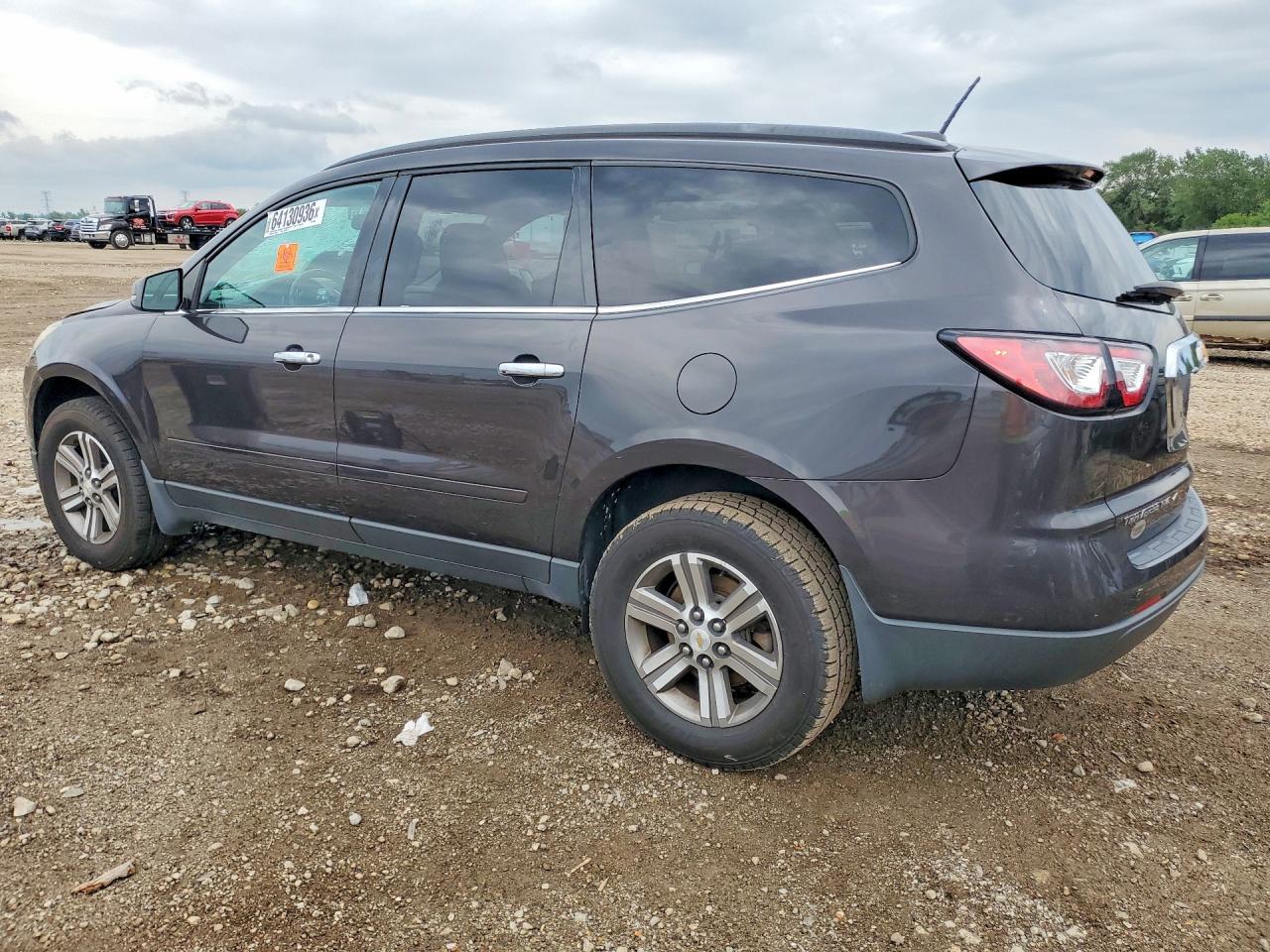 2017 Chevrolet Traverse Lt - Фото 2