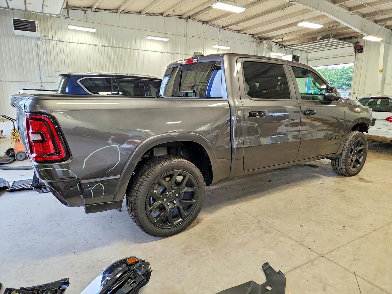 2026 Ram 1500 Laramie - Фото 3