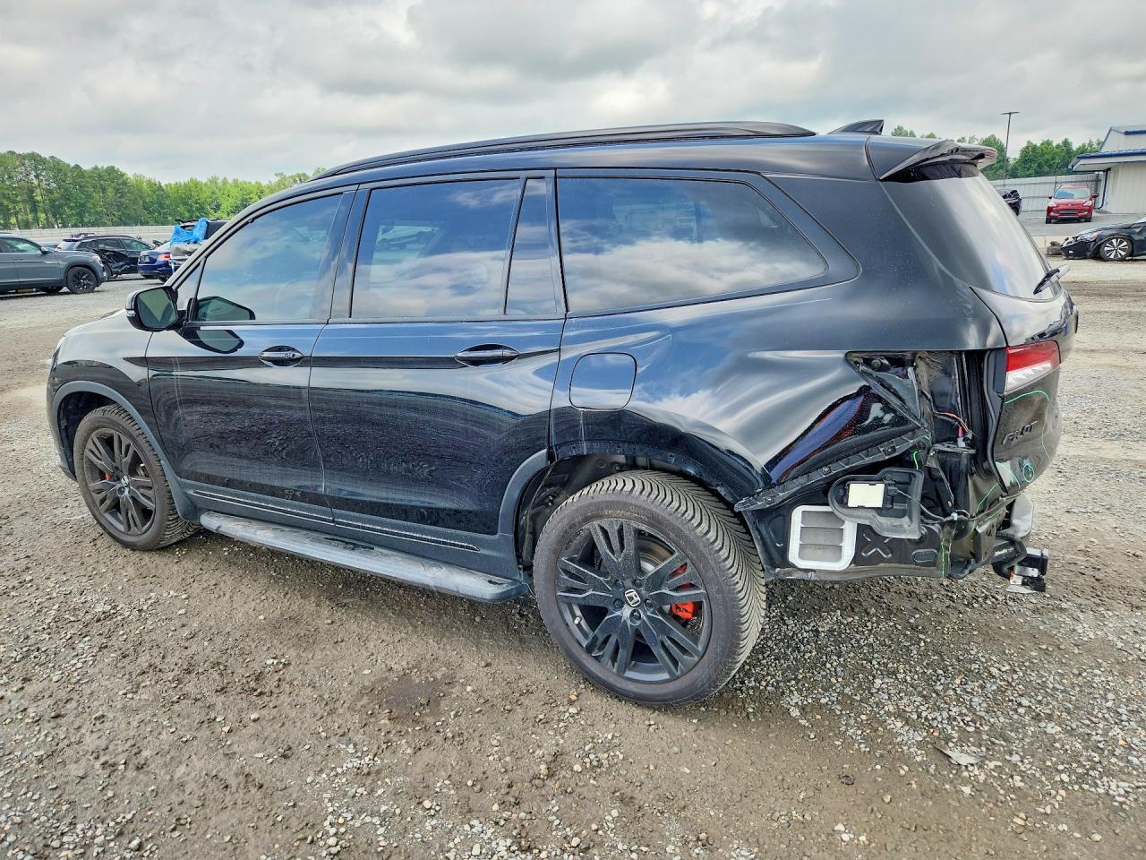 2022 Honda Pilot Black - Image 2