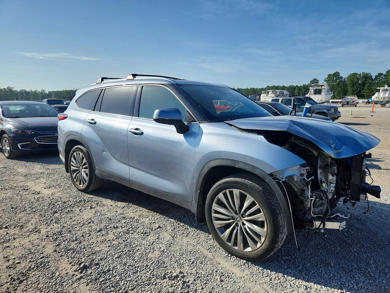 2021 Toyota Highlander Platinum - Image 4