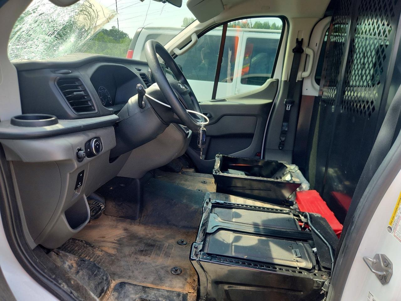 2023 Ford Transit T-250 - Фото 7