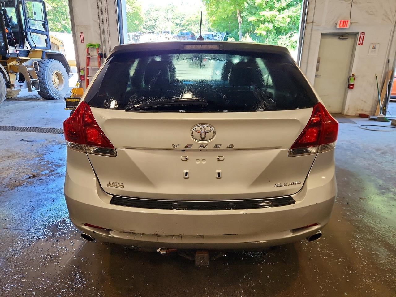2013 Toyota Venza Xle - Image 6
