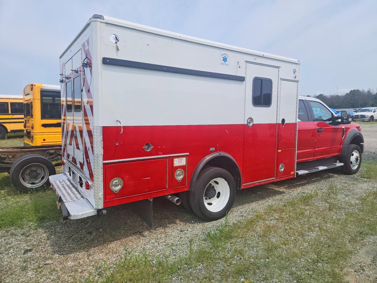 2021 Ford F550 Super Duty - Фото 3