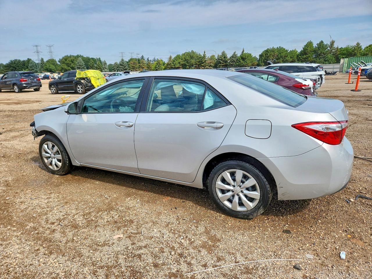 2015 Toyota Corolla Le - Фото 2