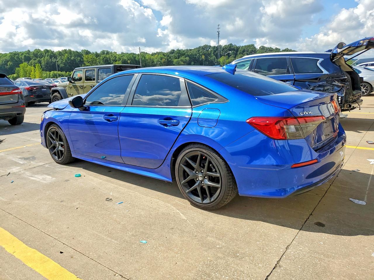 2022 Honda Civic Sport - Фото 2