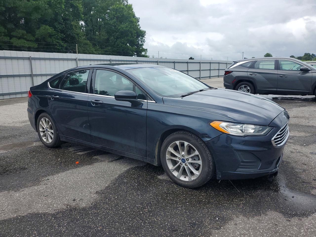 2020 Ford Fusion Se - Фото 4