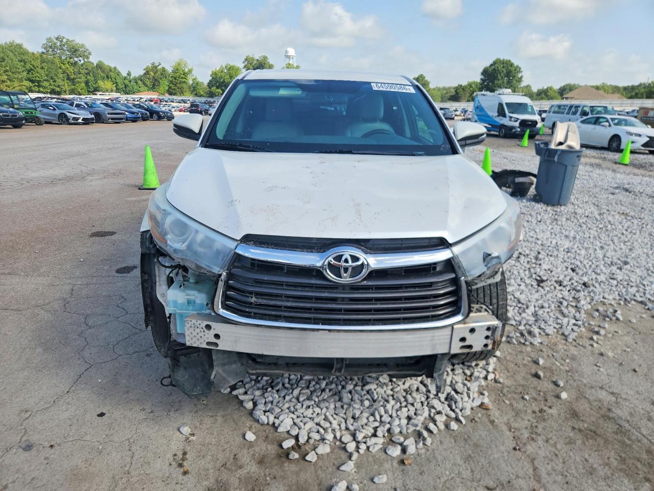 2015 Toyota Highlander Le - Image 5