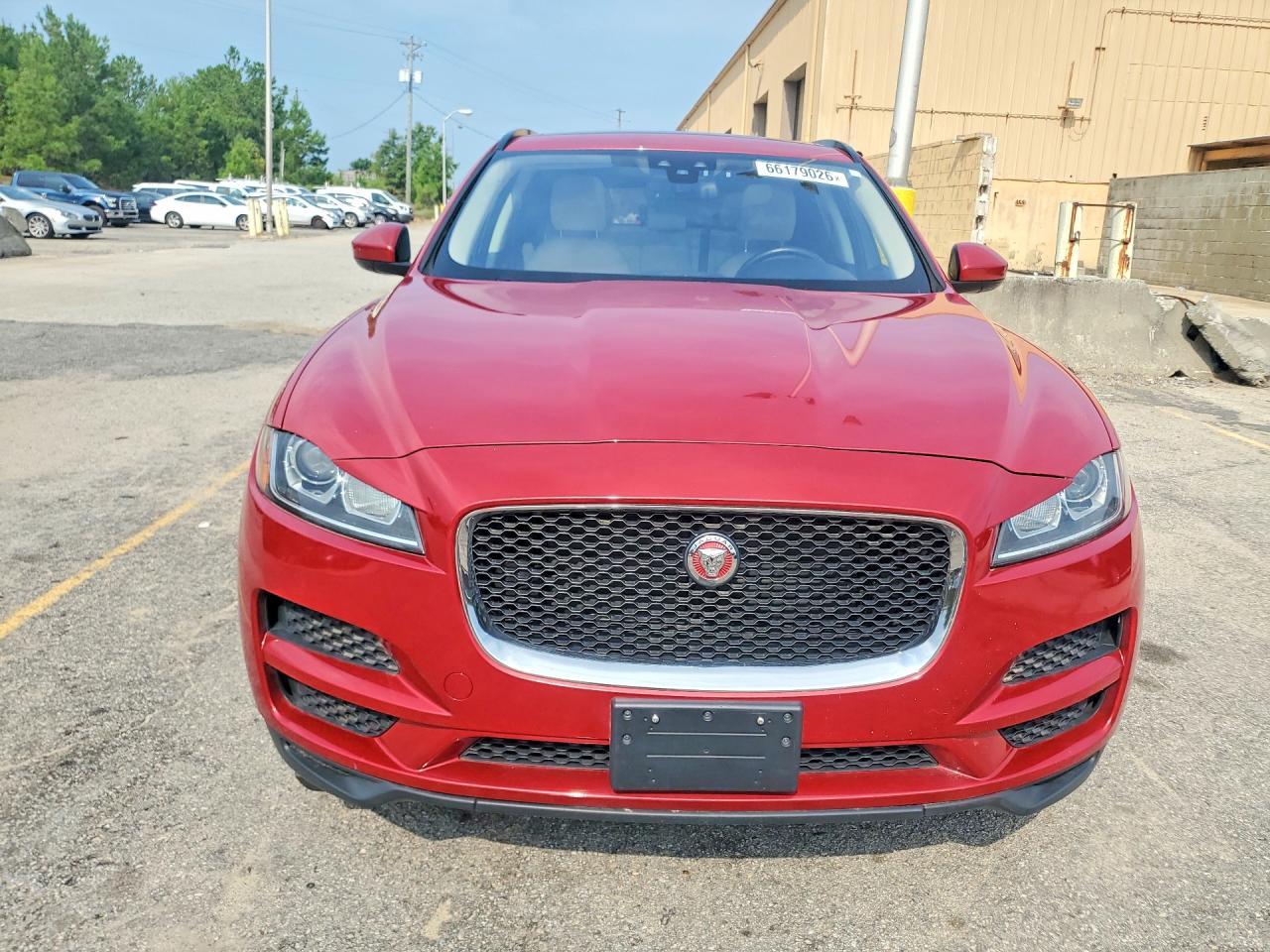 2018 Jaguar F-Pace Premium - Image 5
