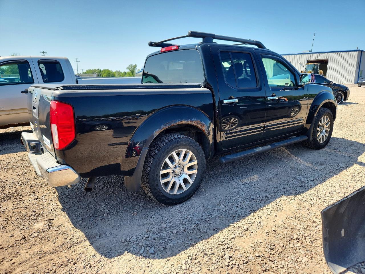 2010 Nissan Frontier Se V6 - Фото 3