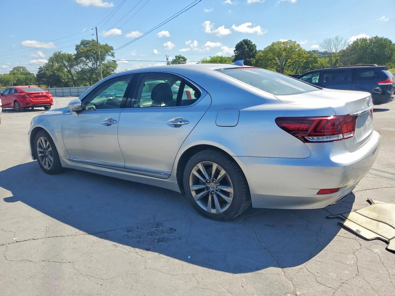 2014 Lexus Ls 460 - Image 2