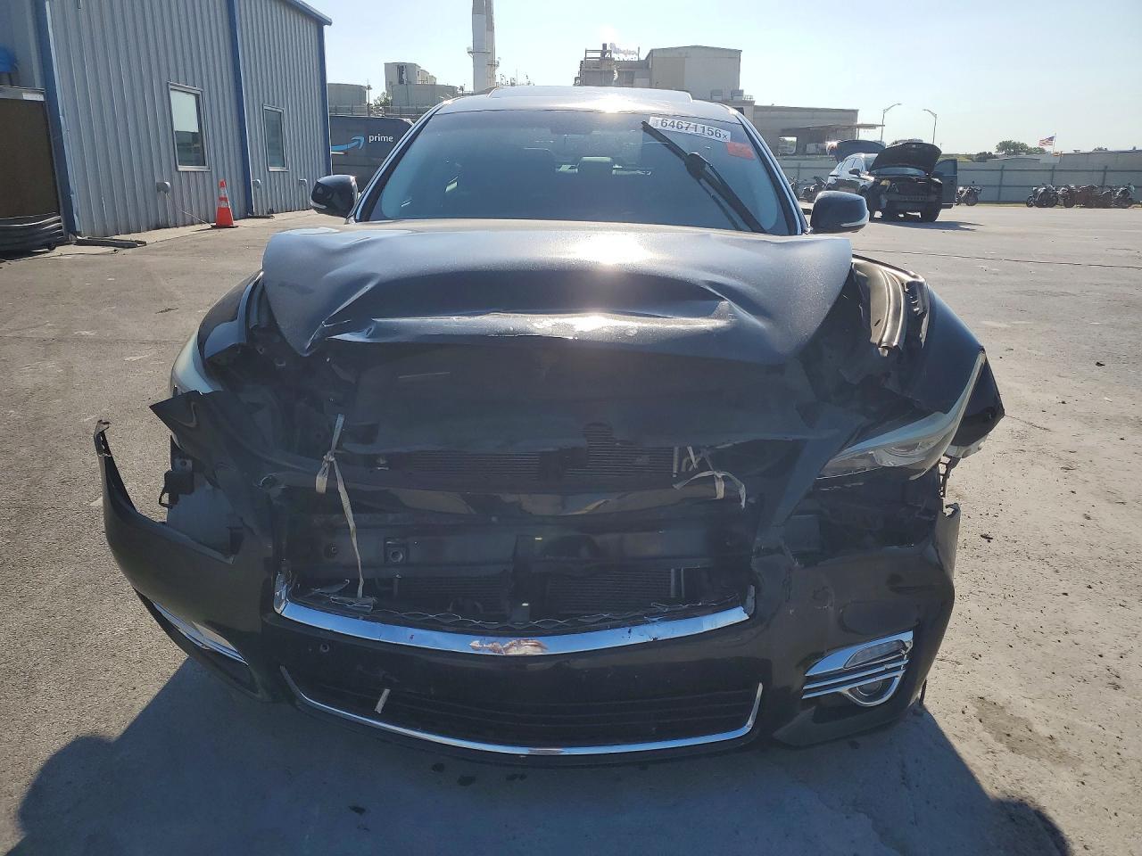2018 Infiniti Q70L 3.7 Luxe - Image 5