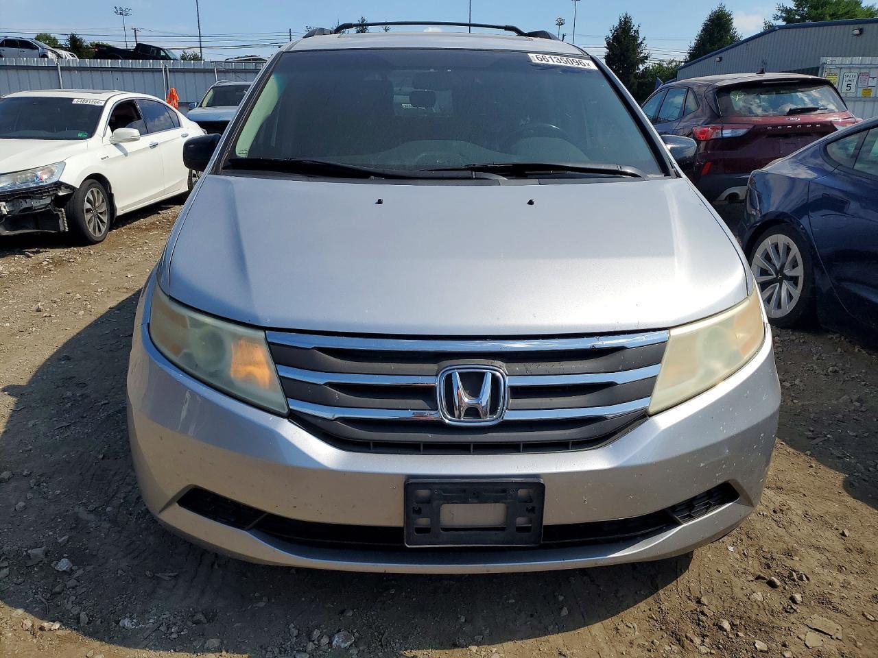 2011 Honda Odyssey Exl - Image 5