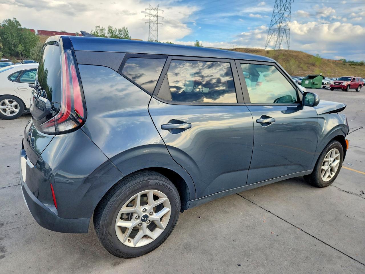 2023 Kia Soul Lx - Image 3