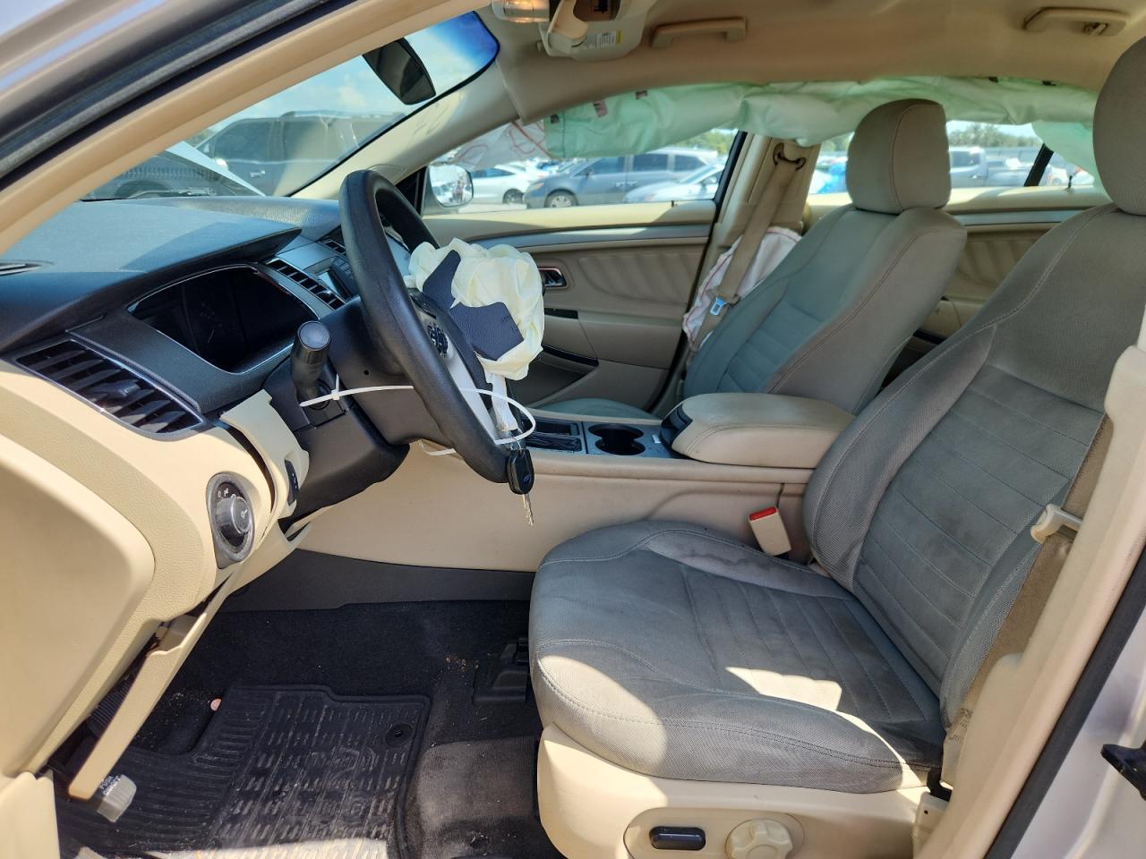 2016 Ford Taurus Se - Фото 7