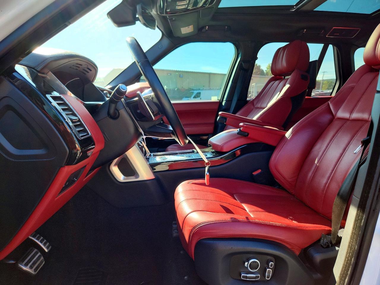 2017 Land Rover Range Rover Autobiography - Image 7