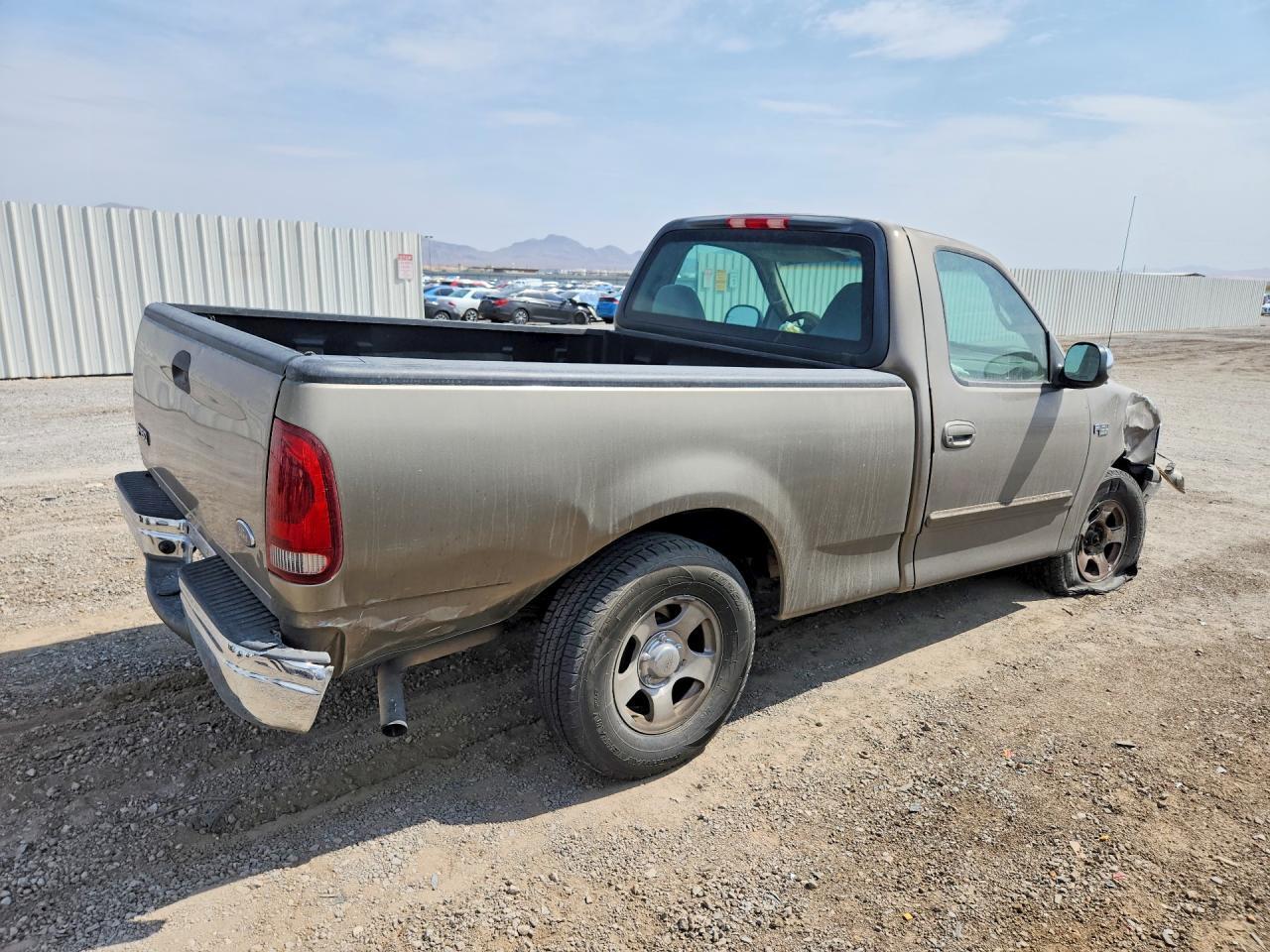 2001 Ford F-150 - Фото 3