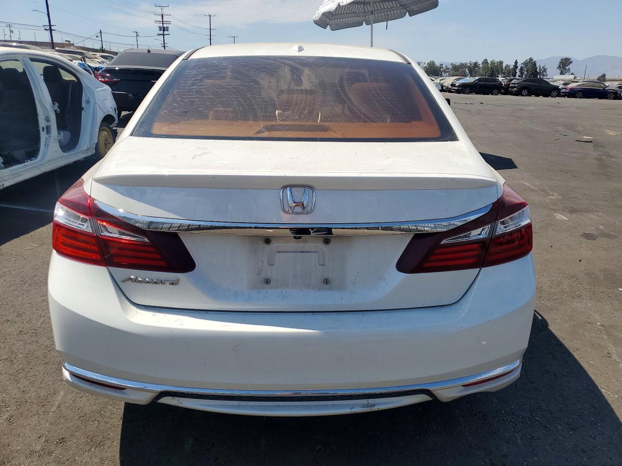 2017 Hond Accord - Фото 6