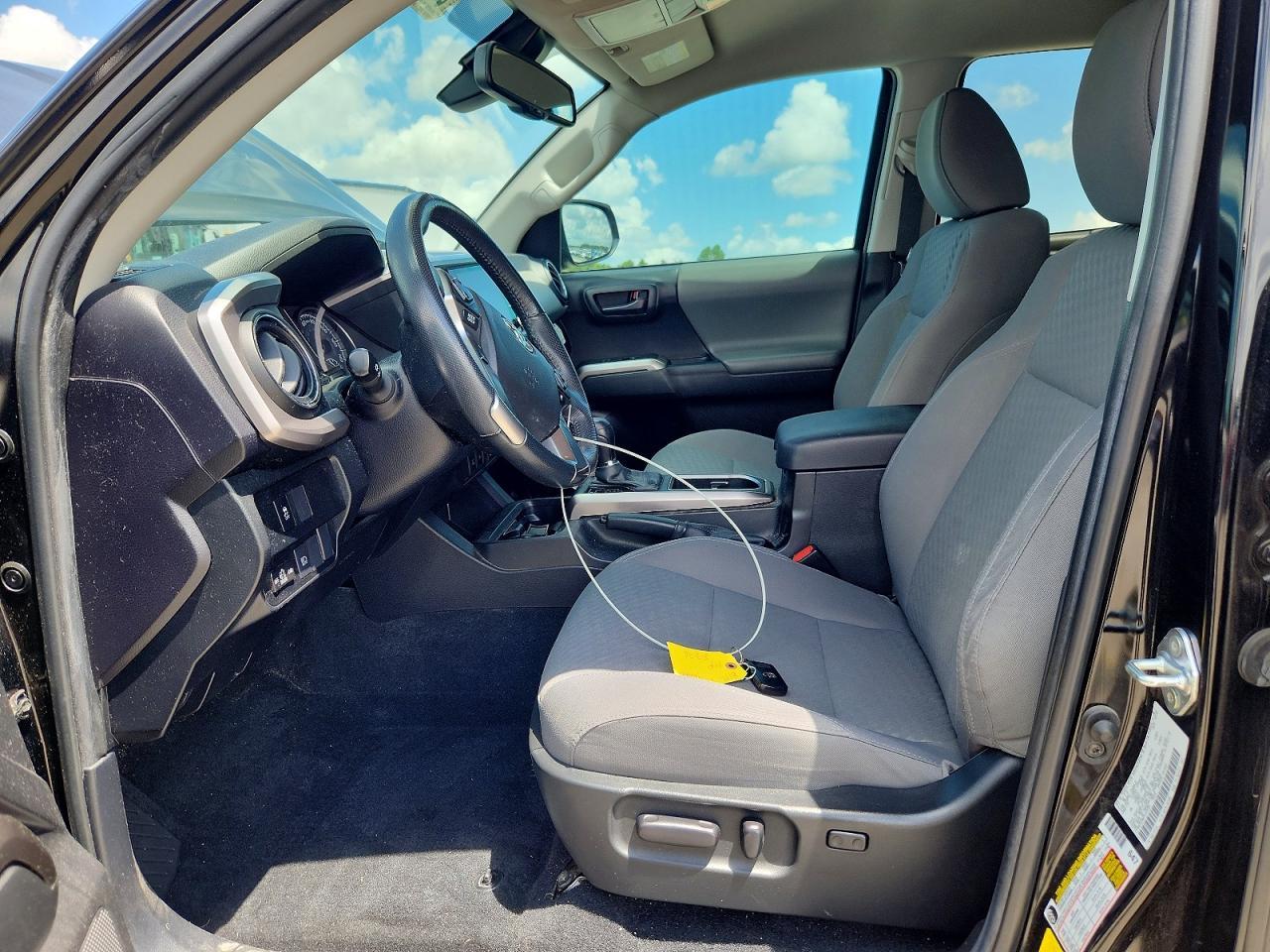 2023 Toyota Tacoma Sr5 V6 - Image 7