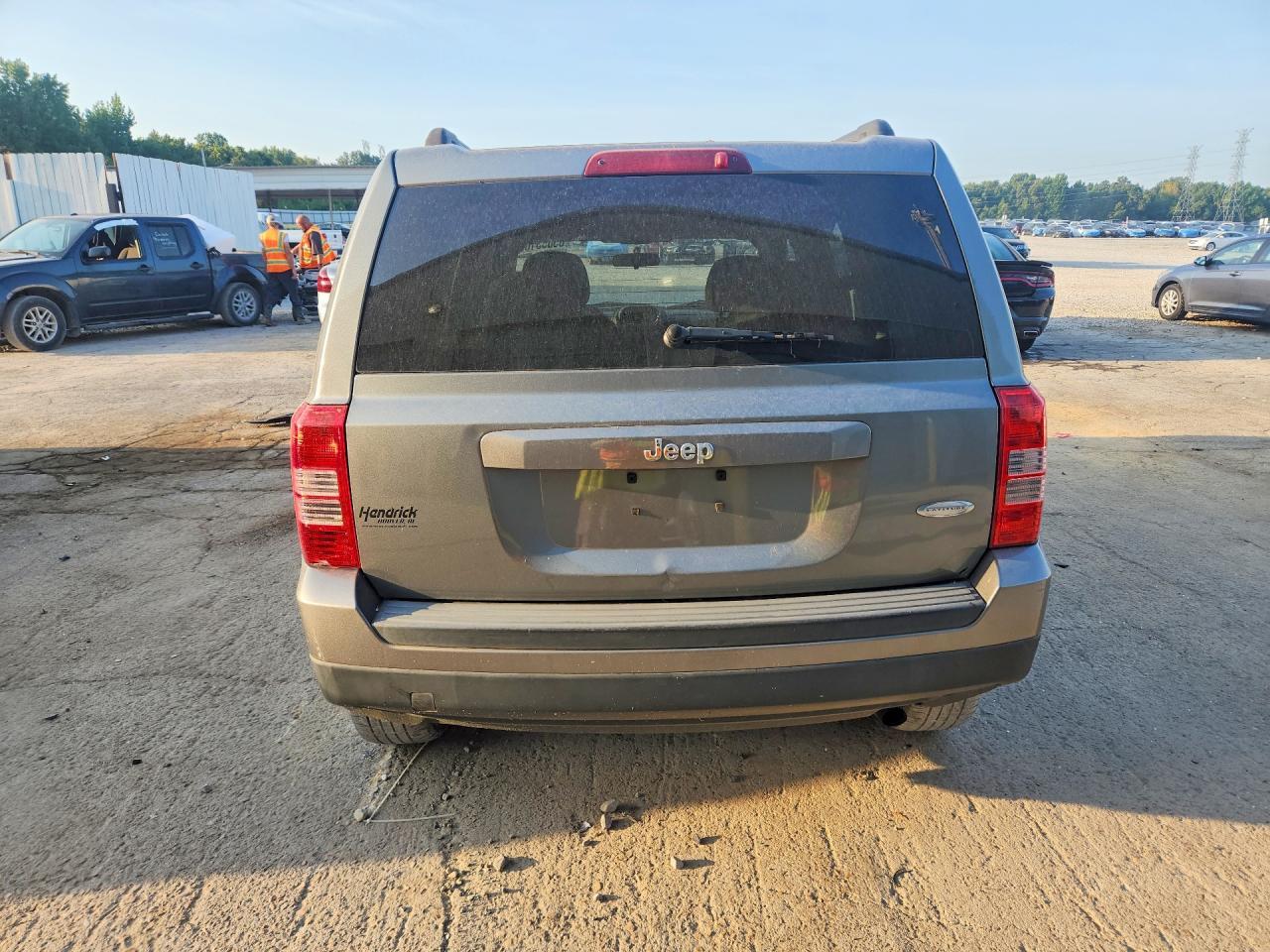 2012 Jeep Patriot Latitude - Фото 6