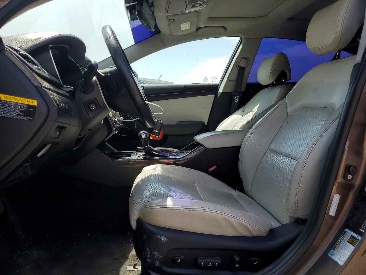 2014 Kia Cadenza Limited - Image 7