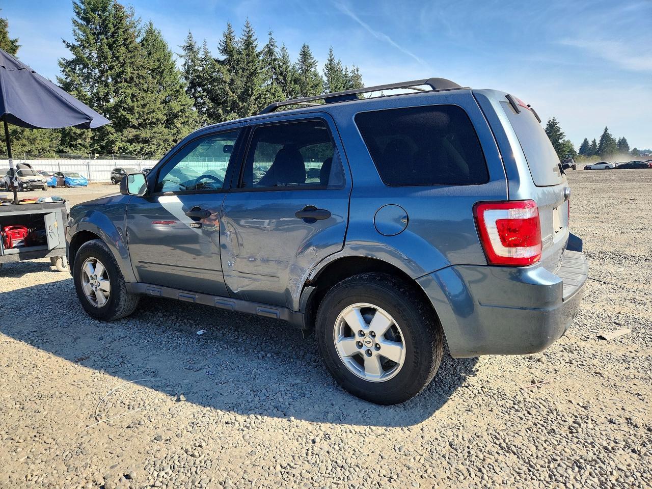 2010 Ford Escape Xlt - Фото 2