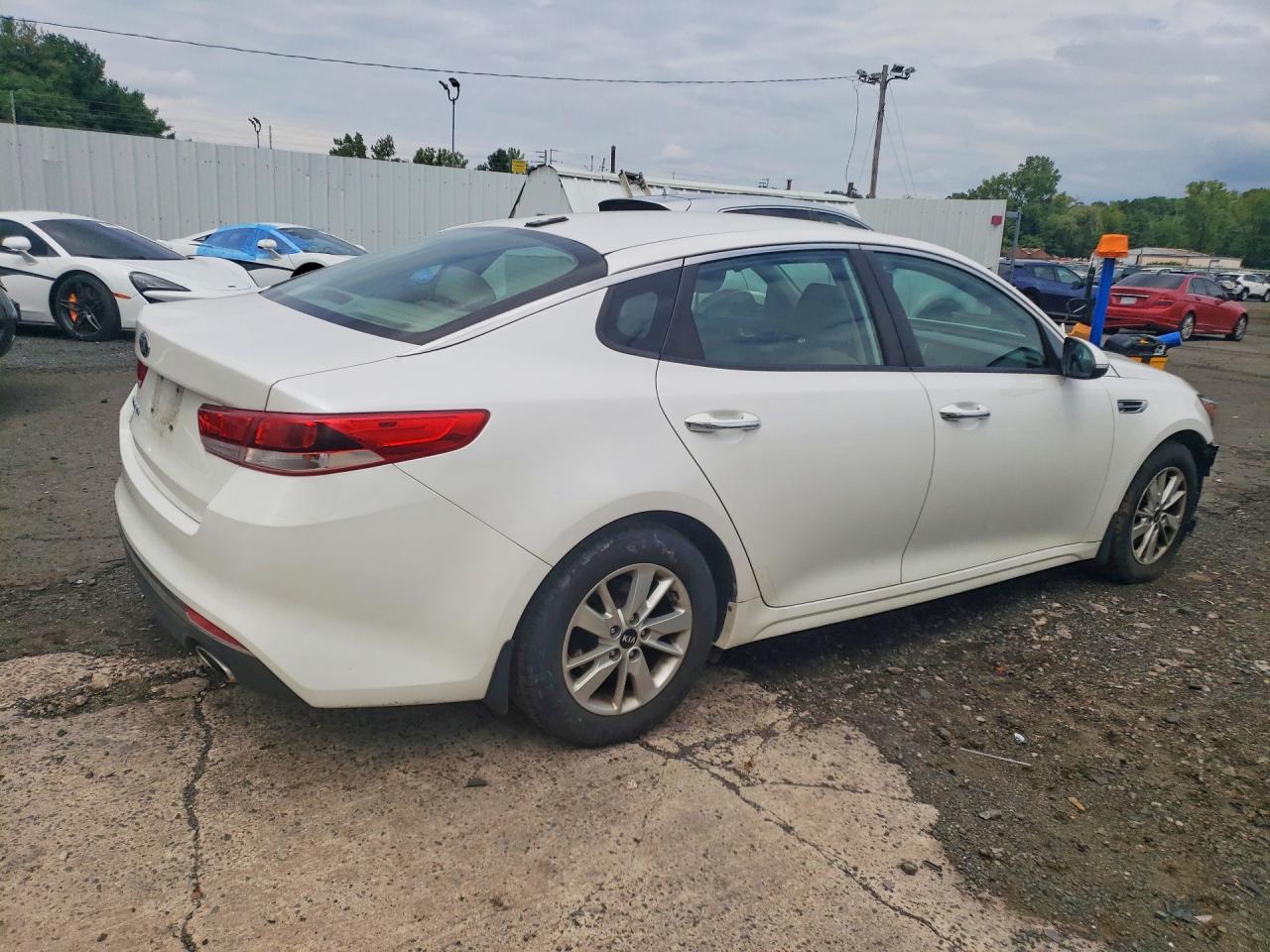 2016 Kia Optima Lx - Image 3