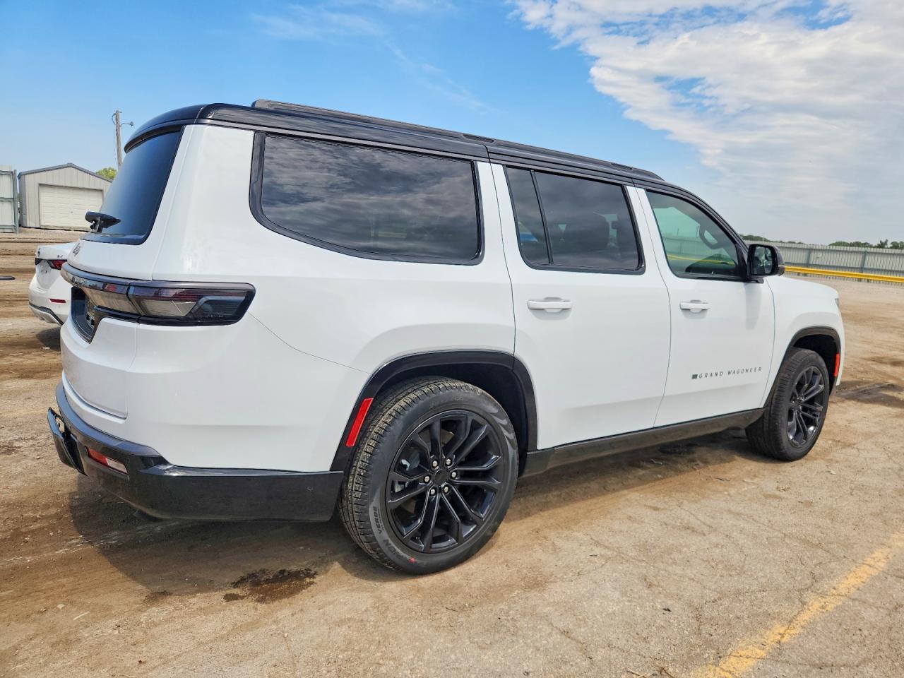 2026 Jeep Grand Wagoneer Summit - Фото 3