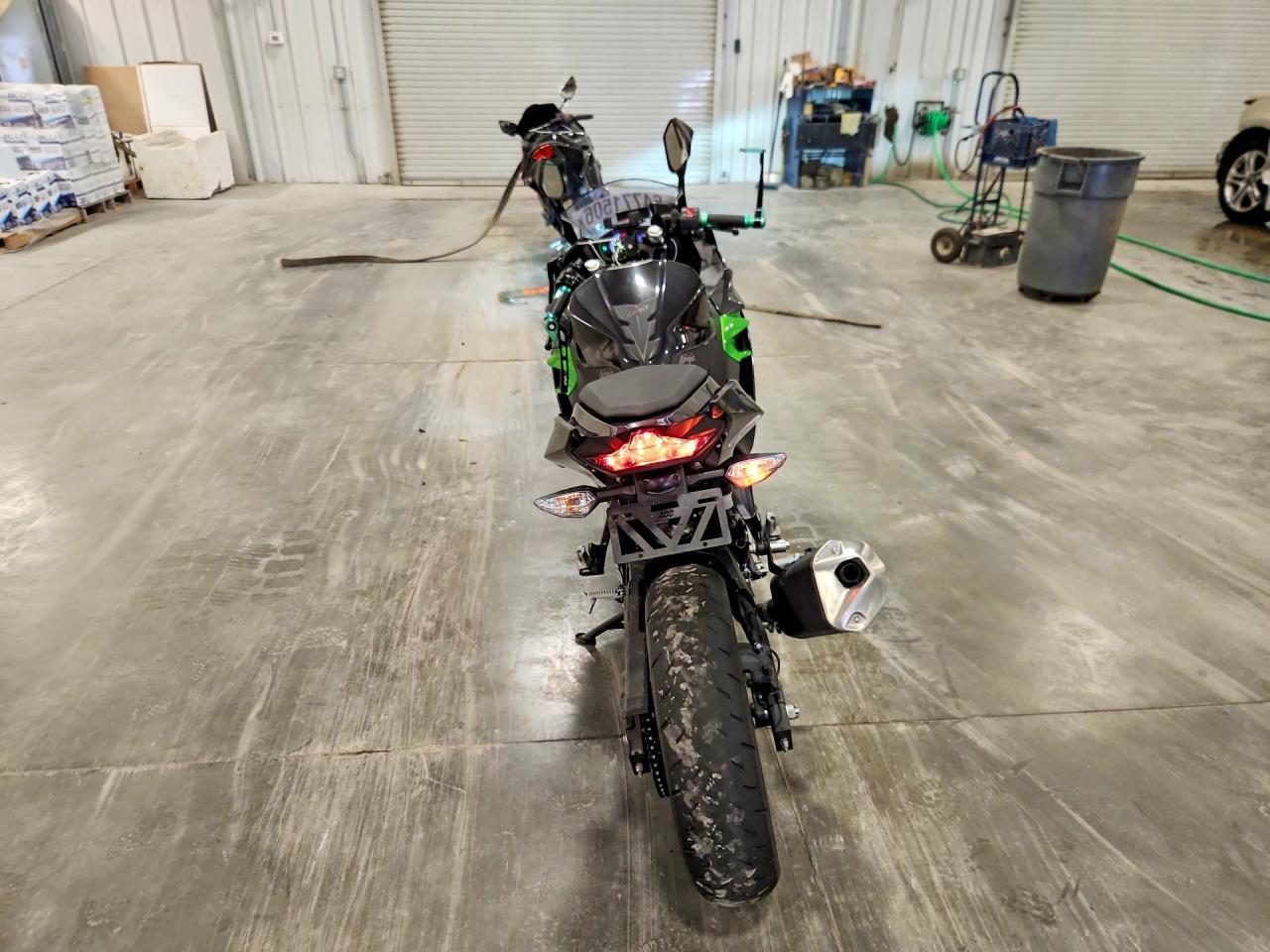 2023 Kawasaki Ex400 - Image 4