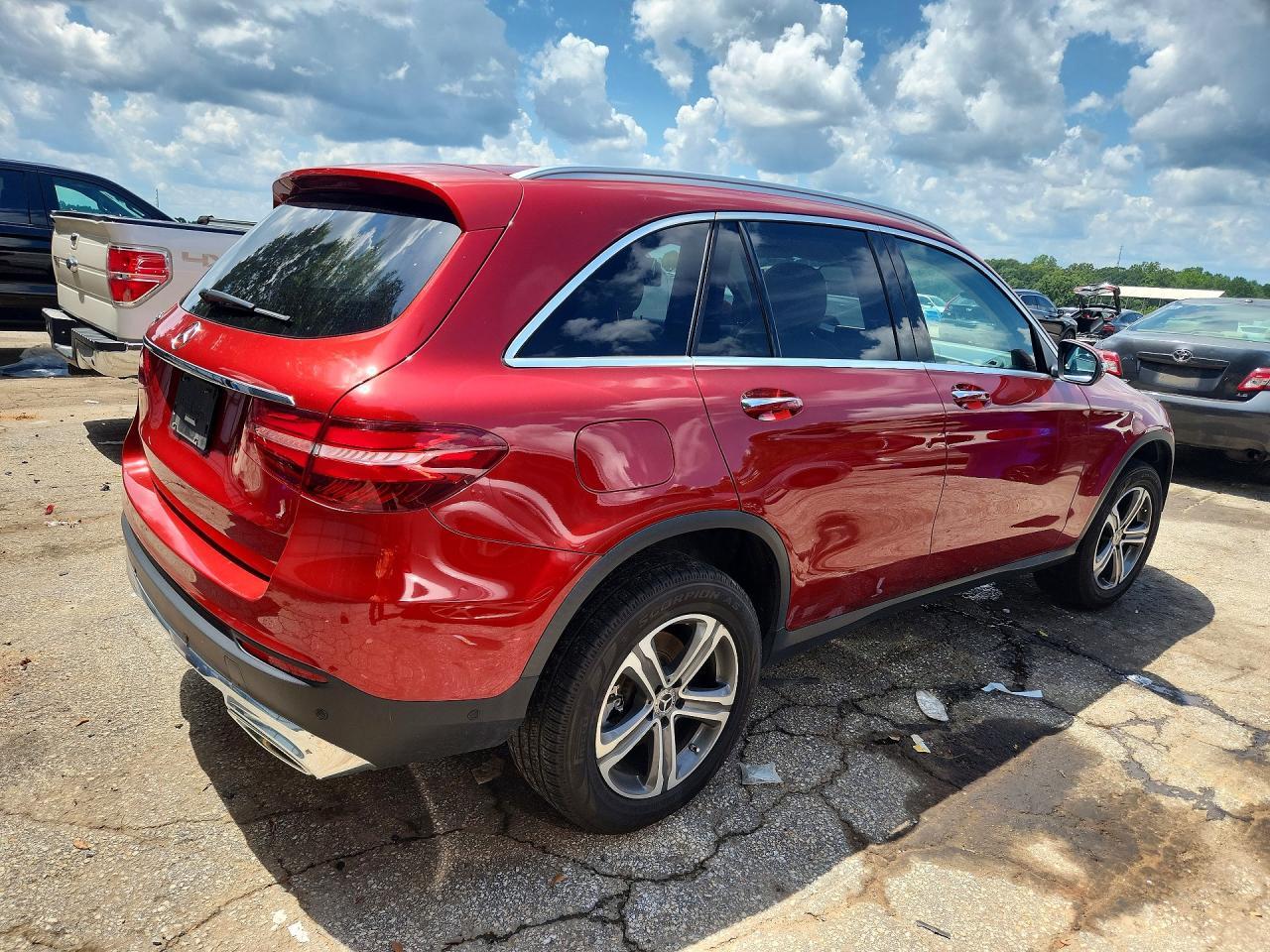 2018 Mercedes-Benz Glc 300 - Фото 3
