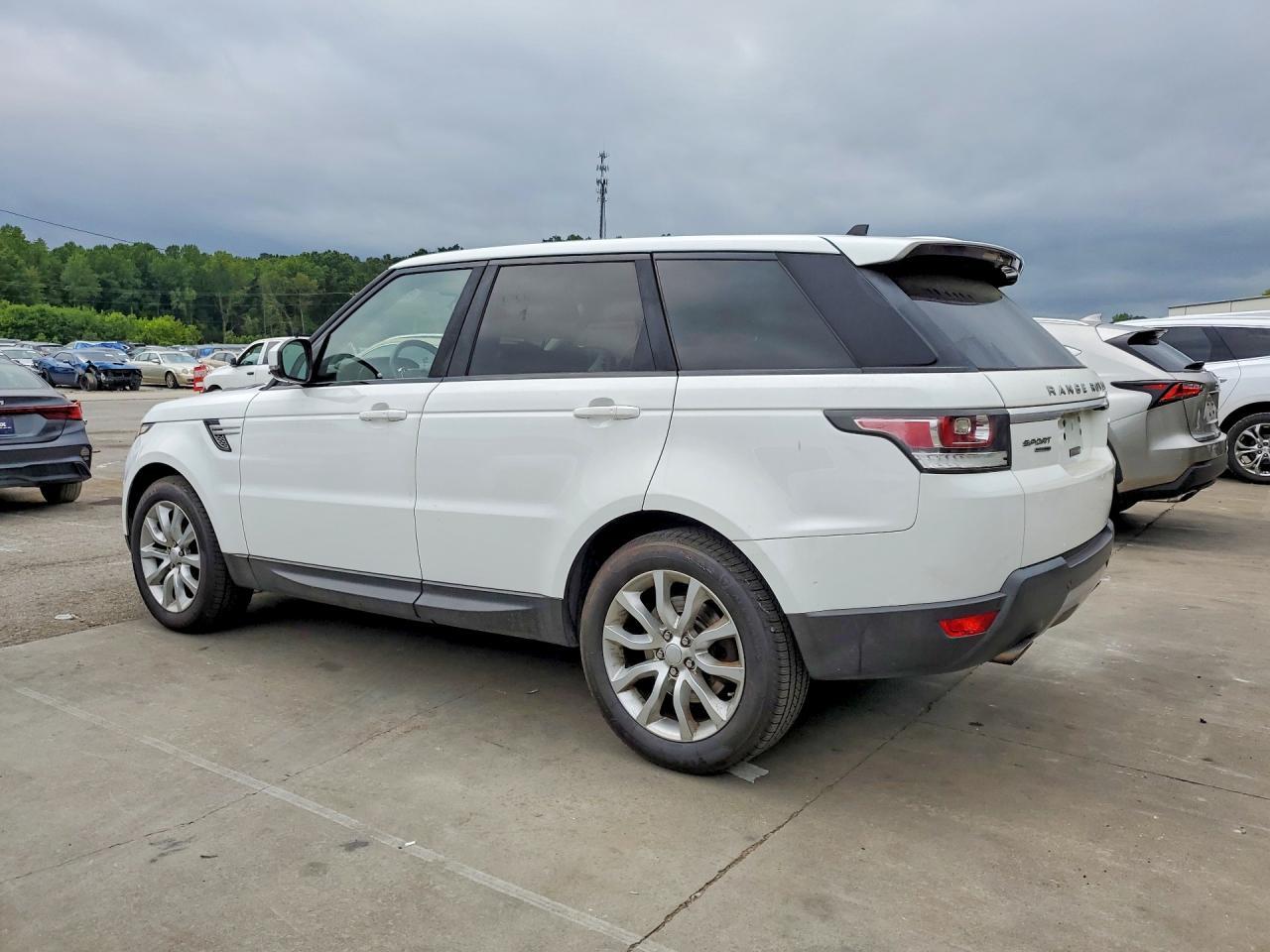 2016 Land Rover Range Rover Sport Hse - Image 2