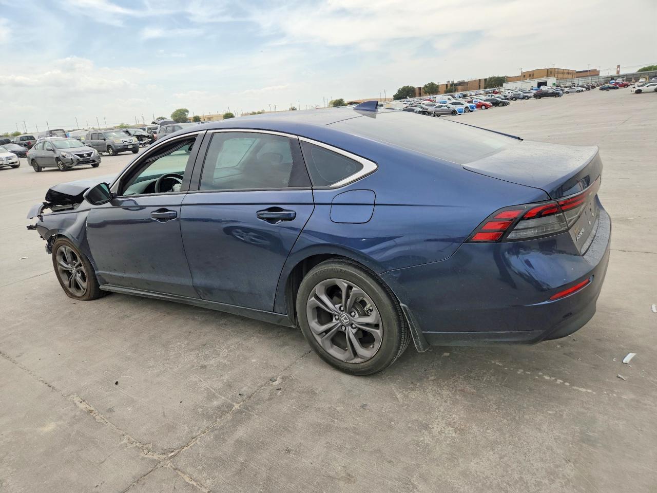 2023 Honda Accord Ex - Image 2