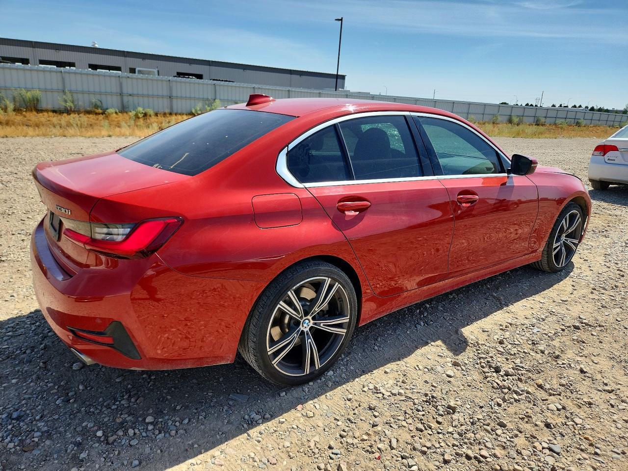 2020 BMW 330I - Фото 3