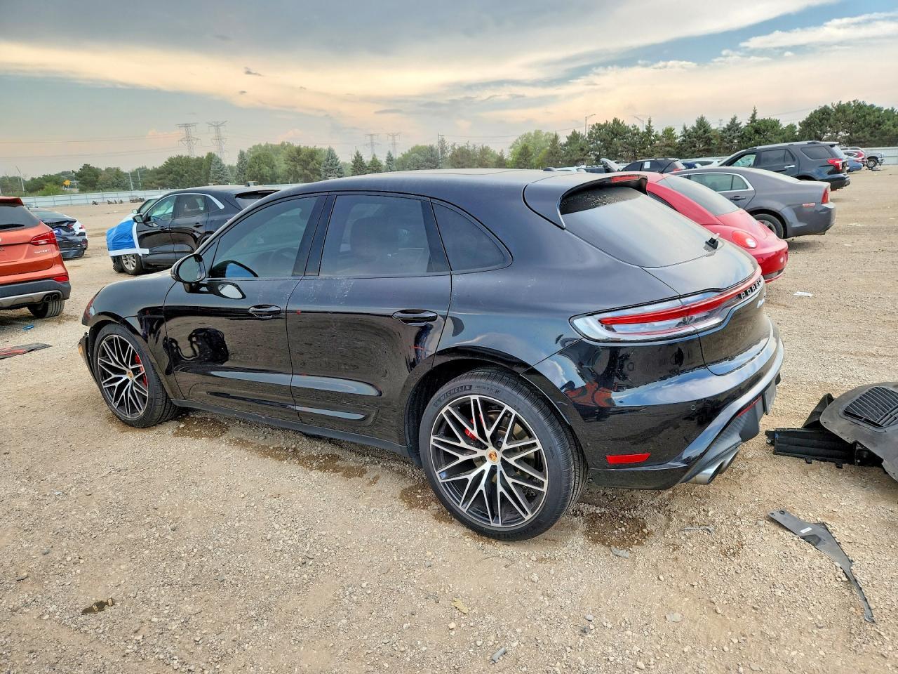 2023 Porsche Macan S - Image 2