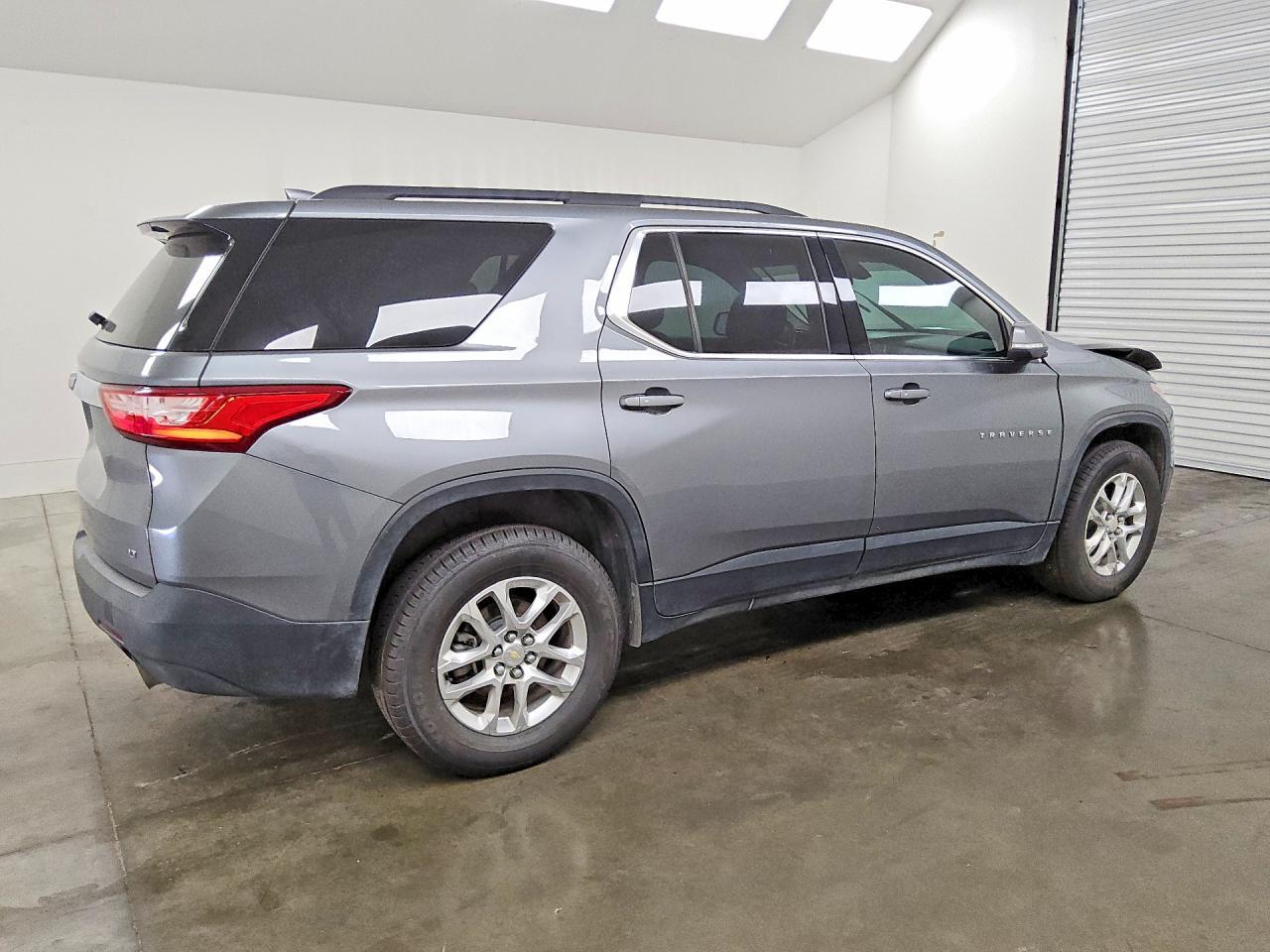 2021 Chevrolet Traverse Lt - Фото 3