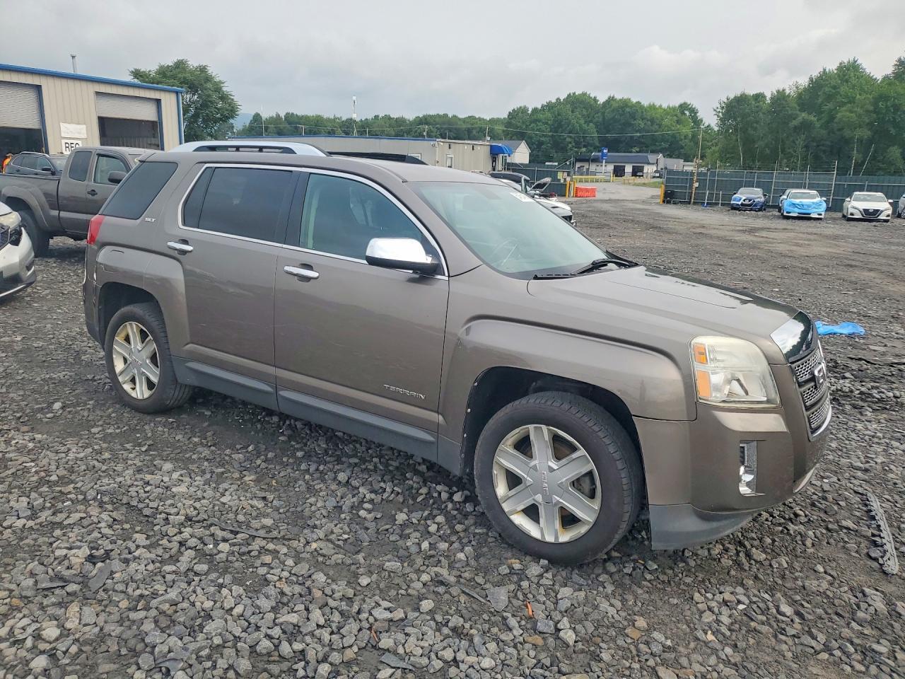 2010 GMC Terrain Slt - Image 4
