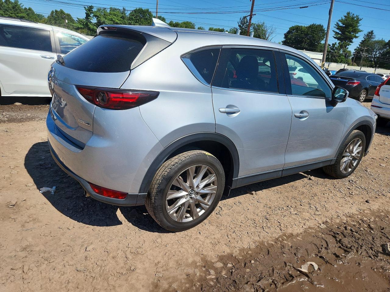 2021 Mazda Cx-5 Grand Touring - Image 3