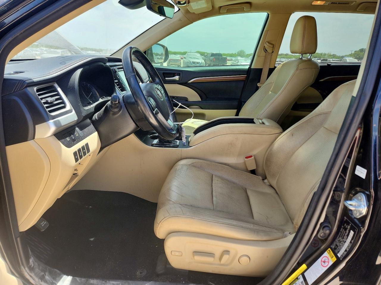 2017 Toyota Highlander Limited Platinum - Image 7