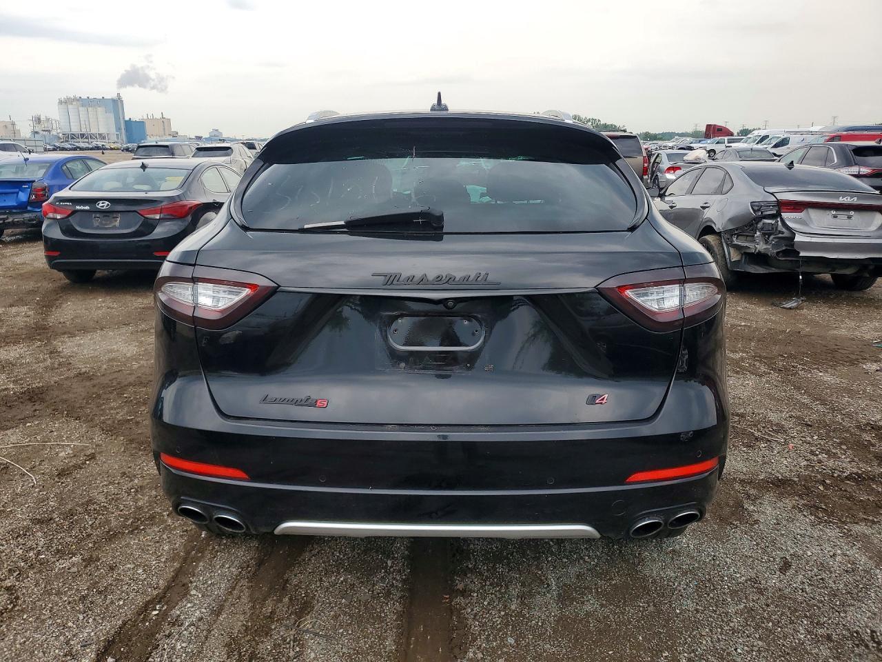 2017 Maserati Levante S Luxury - Фото 6