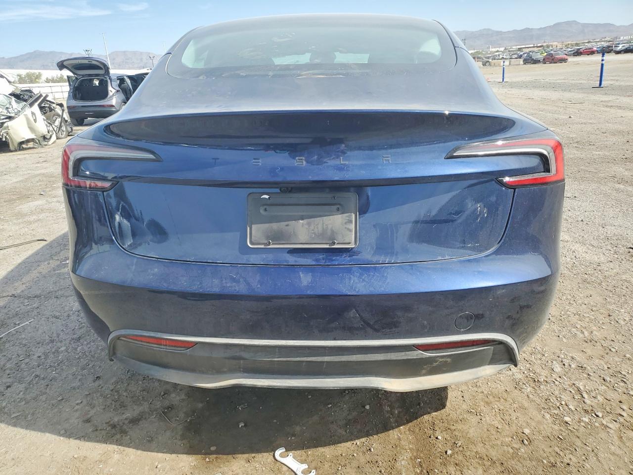 2026 Tesla Model 3 - Image 6