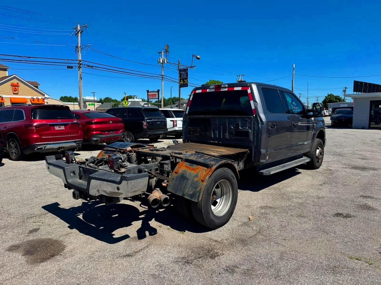 2022 Ford F350 Super Duty - Фото 4