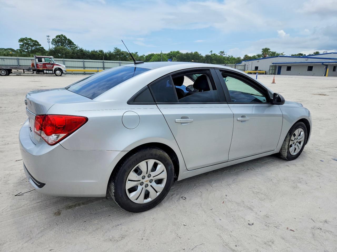 2014 Chevrolet Cruze - Image 3