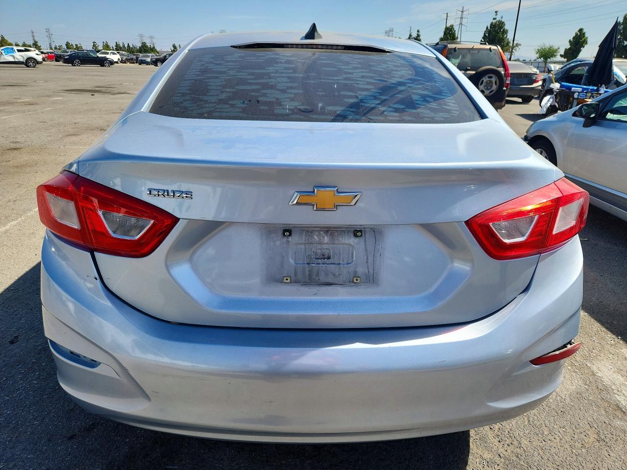 2017 Chevrolet Cruze Ls - Фото 6