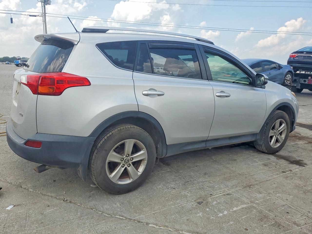 2015 Toyota Rav4 Xle - Фото 3