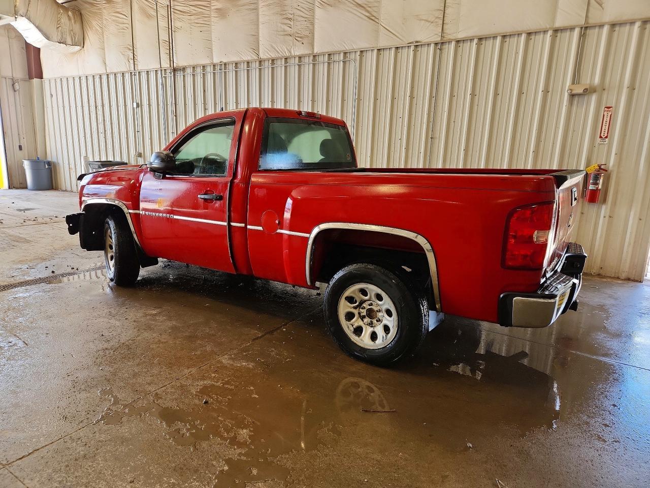 2009 Chevrolet Silverado C1500 - Image 2