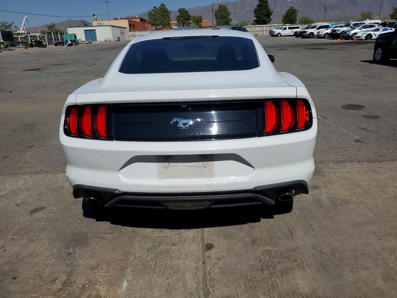 2018 Ford Mustang - Фото 6